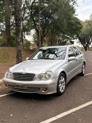 Carro 1.8 CLASSIC KOMPRESSOR 16V 143 CV GASOLINA 4P AUTOMÁTICO