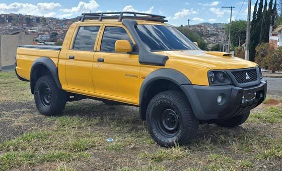 Carro 2.5 4X4 CD 8V TURBO DIESEL 4P MANUAL