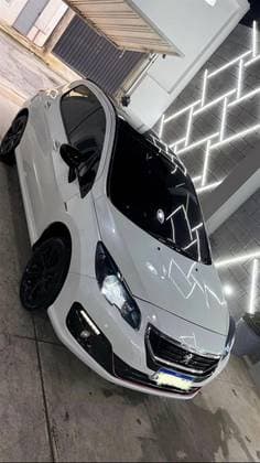 Carro 1.6 ALLURE THP 16V FLEX 4P AUTOMÁTICO