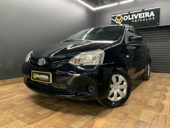 Carro 1.5 X SEDAN 16V FLEX 4P MANUAL