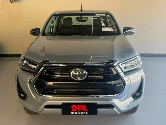 Carro 2.8 D-4D TURBO DIESEL CD SRV 4X4 AUTOMÁTICO