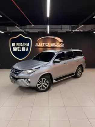 Carro 2.8 SRX 4X4 7 LUGARES 16V TURBO INTERCOOLER DIESEL 4P AUTOMÁTICO