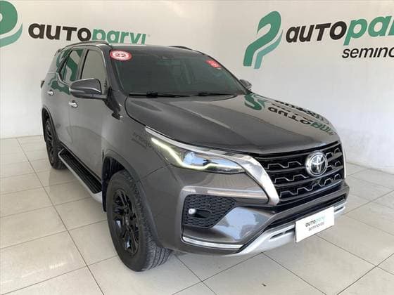 Carro 2.8 D-4D TURBO DIESEL SRX 7L 4X4 AUTOMÁTICO