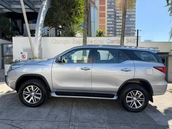 Carro 2.8 SRX 4X4 16V TURBO INTERCOOLER DIESEL 4P AUTOMÁTICO