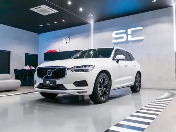 Carro 2.0 D5 DIESEL MOMENTUM AWD GEARTRONIC