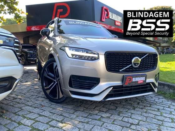 Carro 2.0 T8 RECHARGE ULTIMATE DARK AWD GEARTRONIC