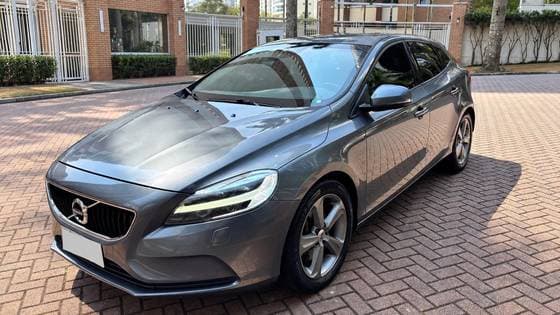 Carro 2.0 T4 MOMENTUM GASOLINA 4P AUTOMÁTICO