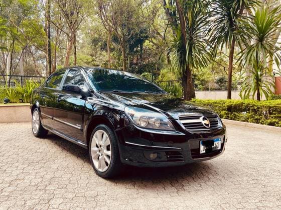 Carro 2.4 MPFI ELITE 16V FLEX 4P AUTOMÁTICO
