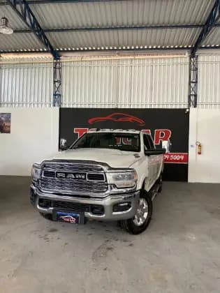 Carro 6.7 2500 LARAMIE 4X4 CD I6 TURBO DIESEL 4P AUTOMÁTICO