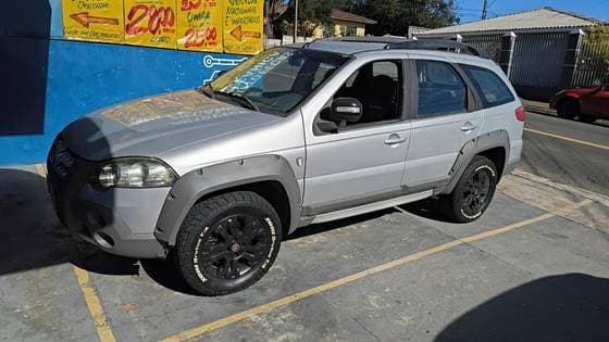 Carro 1.8 MPI ADVENTURE WEEKEND 16V FLEX 4P MANUAL