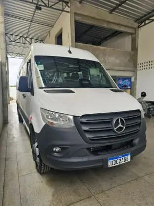 Carro 2.0 CDI DIESEL VAN 517 TA EXTRA LONGO 21L MANUAL