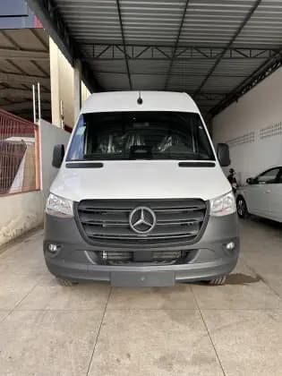 Carro 2.0 CDI DIESEL VAN 517 TA EXTRA LONGO 21L MANUAL