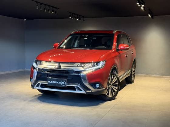 Carro 3.0 MIVEC V6 GASOLINA HPE-S AWD AUTOMÁTICO
