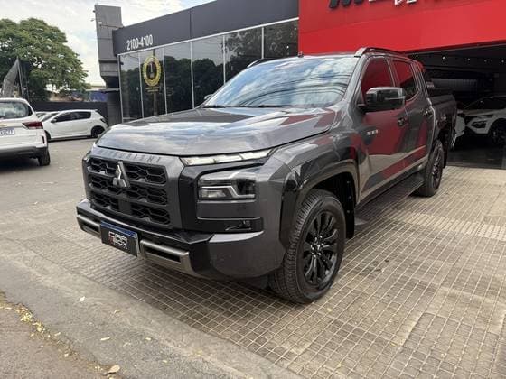 Carro 2.4 BITURBO DIESEL CD KATANA 4X4 AUTOMÁTICO