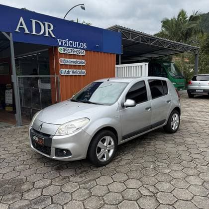 Carro 1.6 EXPRESSION 8V FLEX 4P MANUAL