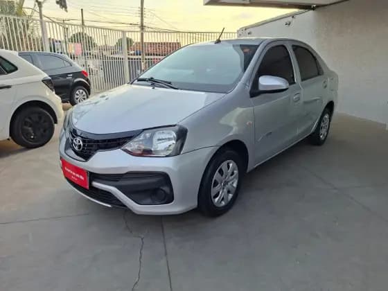 Carro 1.5 X SEDAN 16V FLEX 4P AUTOMÁTICO