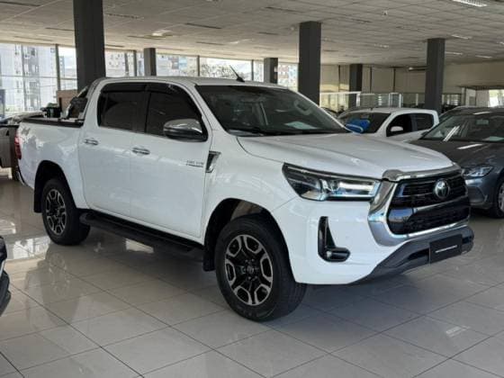 Carro 2.8 D-4D TURBO DIESEL CD SRX 4X4 AUTOMÁTICO