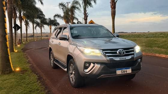 Carro 2.8 SRX DIAMOND 4X4 7 LUGARES 16V TURBO INTERCOOLER DIESEL 4P AUTOMÁTICO