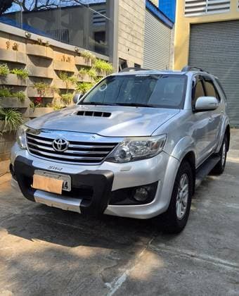 Carro 3.0 SRV 4X4 7 LUGARES 16V TURBO INTERCOOLER DIESEL 4P AUTOMÁTICO