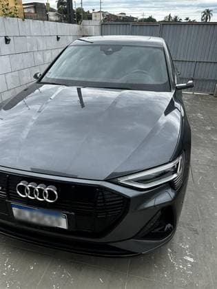 Carro ELÉTRICO SPORTBACK PERFORMANCE BLACK QUATTRO