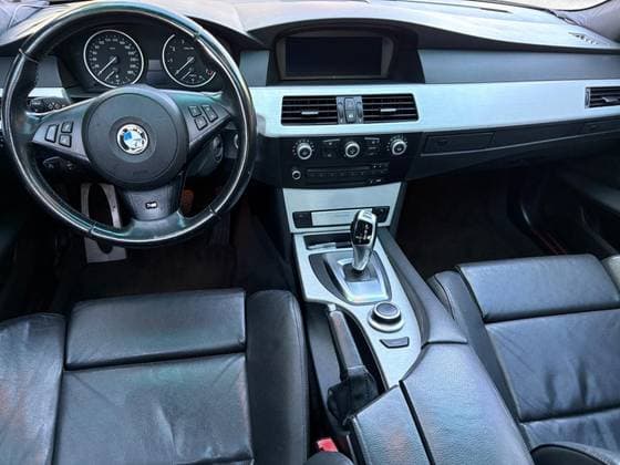 Carro 4.8 SPORT SEDAN V8 32V GASOLINA 4P AUTOMÁTICO