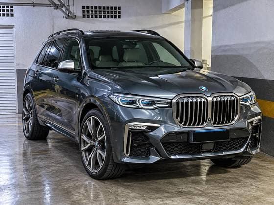 Carro 4.4 V8 GASOLINA M50i STEPTRONIC