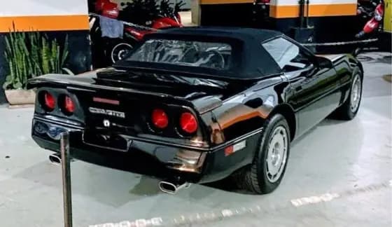 Carro 5.7 V8 GASOLINA INDY 500 PACE CAR CONVERSÍVEL 2P AUTOMÁTICO