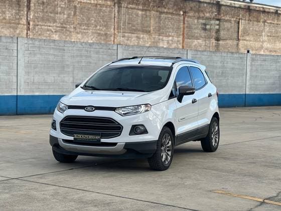 Carro 1.5 TI-VCT FLEX SE MANUAL