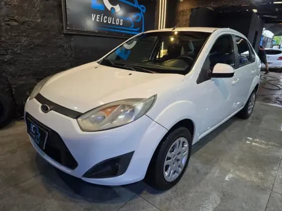 Carro 1.6 MPI SEDAN 8V FLEX 4P MANUAL