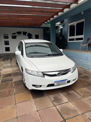 Carro 1.8 LXS 16V FLEX 4P AUTOMÁTICO