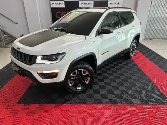 Carro 2.0 16V DIESEL TRAILHAWK 4X4 AUTOMÁTICO