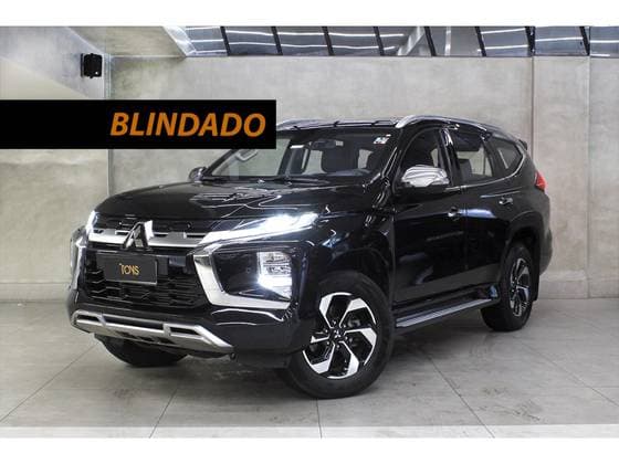 Carro 2.4 16V MIVEC TURBO DIESEL HPE AWD AUTOMÁTICO