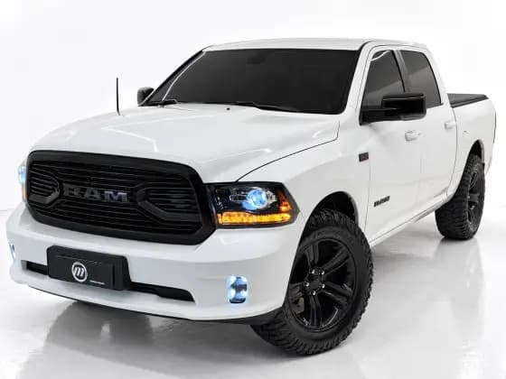 Carro 5.7 V8 GASOLINA LARAMIE NIGHT EDITION CD 4X4 AUTOMÁTICO
