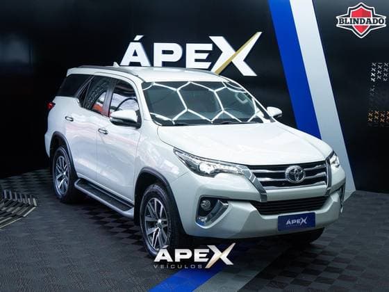 Carro 2.8 SRX 4X4 7 LUGARES 16V TURBO INTERCOOLER DIESEL 4P AUTOMÁTICO