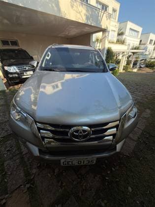 Carro 2.7 SR 7 LUGARES 4X2 16V FLEX 4P AUTOMÁTICO
