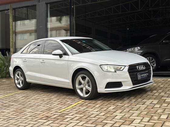 Carro 1.4 TFSI SEDAN AMBIENTE 16V FLEX 4P TIPTRONIC