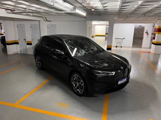 Carro ELÉTRICO XDRIVE40