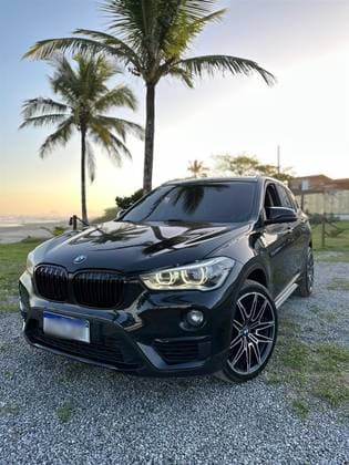 Carro 2.0 16V TURBO ACTIVEFLEX SDRIVE20I X-LINE 4P AUTOMÁTICO