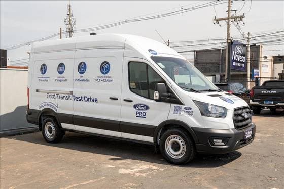 Carro 2.0 ECOBLUE DIESEL FURGÃO CARGO L3H3 AUTOMÁTICO