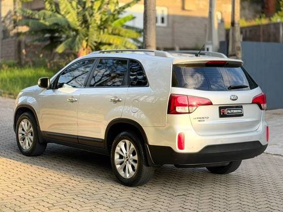 Carro 2.4 S.253 4X2 16V GASOLINA 4P AUTOMÁTICO