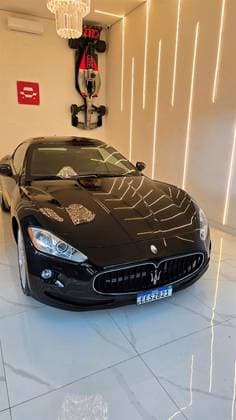 Carro 4.2 V8 32V GASOLINA 2P AUTOMÁTICO