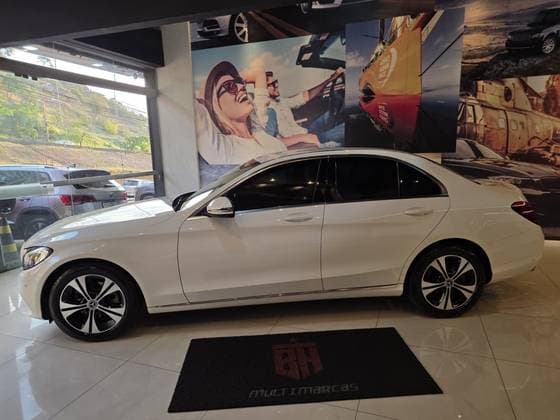 Carro 1.6 CGI FLEX AVANTGARDE 9G-TRONIC