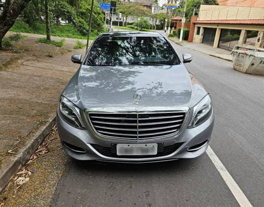 Carro 4.7 V8 32V BITURBO GASOLINA 4P AUTOMÁTICO