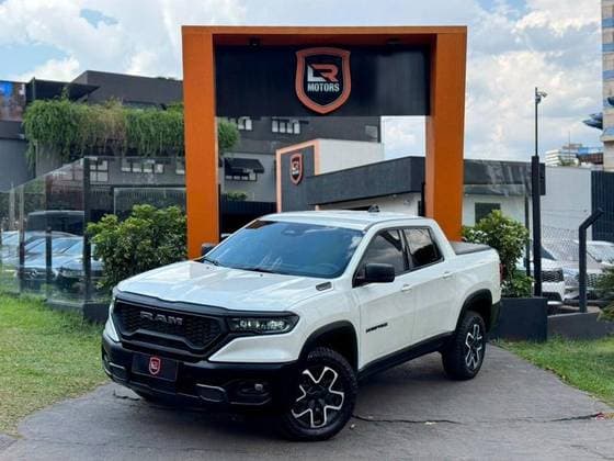 Carro 2.2 TURBO DIESEL REBEL 4X4 AUTOMÁTICO