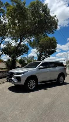 Carro 2.8 D-4D TURBO DIESEL SRX 7L 4X4 AUTOMÁTICO