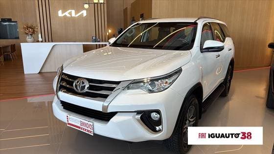 Carro 2.7 SRV 7 LUGARES 4X2 16V FLEX 4P AUTOMÁTICO