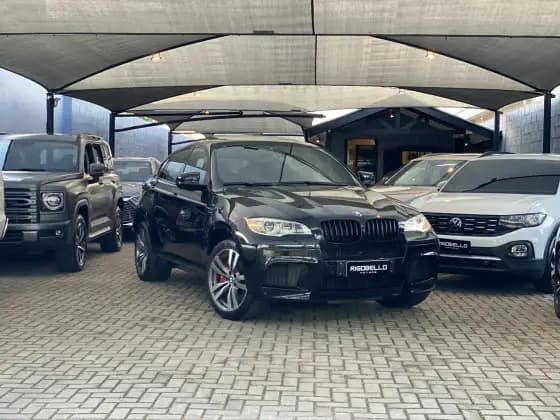 Carro 4.4 M 4X4 COUPÉ V8 32V BI-TURBO GASOLINA 4P AUTOMÁTICO