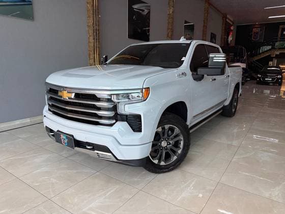 Carro 5.3 V8 GASOLINA 1500 HIGH COUNTRY 4X4 AUTOMÁTICO