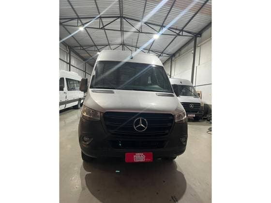 Carro 2.2 CDI DIESEL VAN 516 TA EXTRA LONGO 21L MANUAL