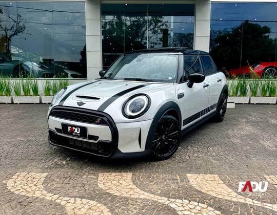 Carro 2.0 16V TWINPOWER GASOLINA S 4P STEPTRONIC